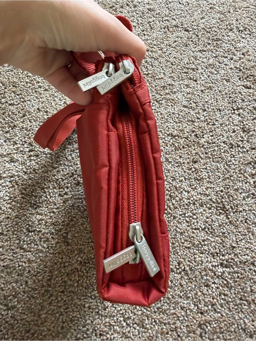 BAGGALLINI Rust Red Nylon Zippered Crossbody Shoulder Bag